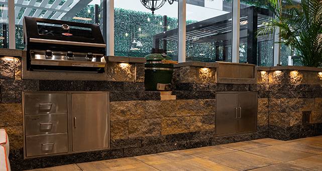 Outdoor Kitchen